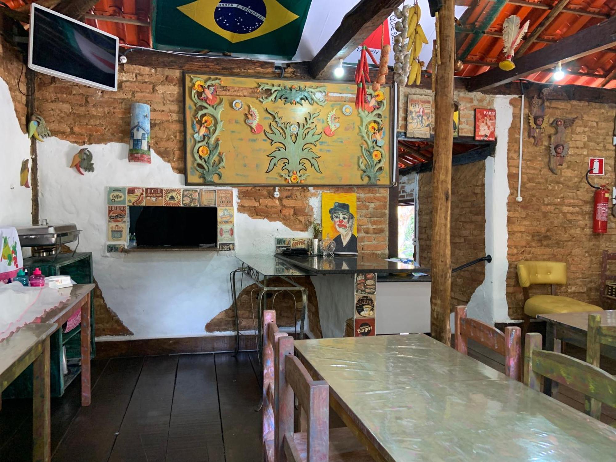 Pousada E Restaurante Casinha Velha Hotel Macacos  Buitenkant foto